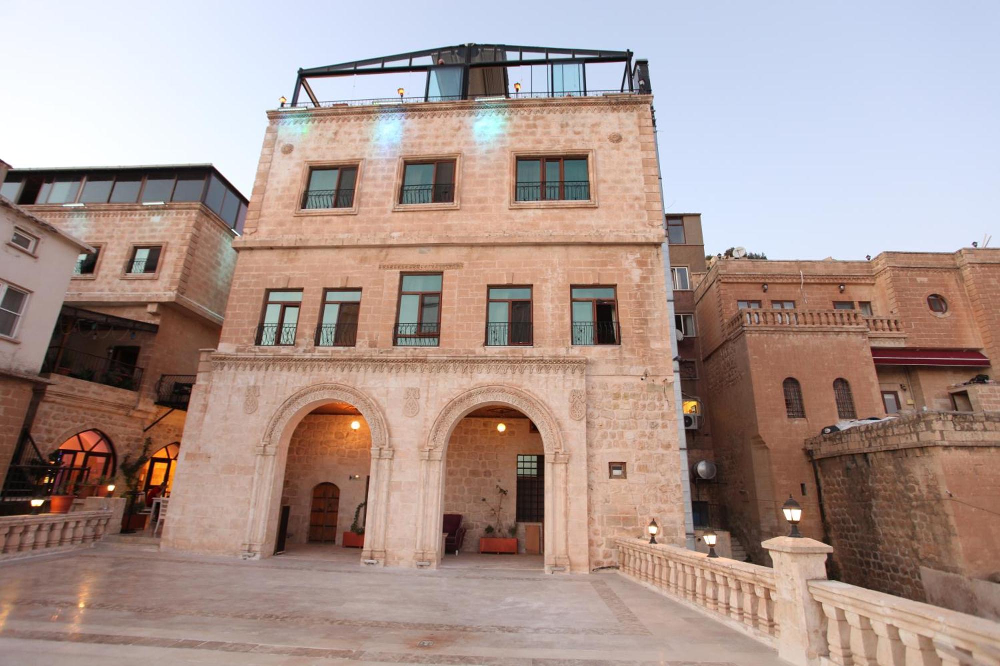 Tughan Hotel Mardin Exterior foto